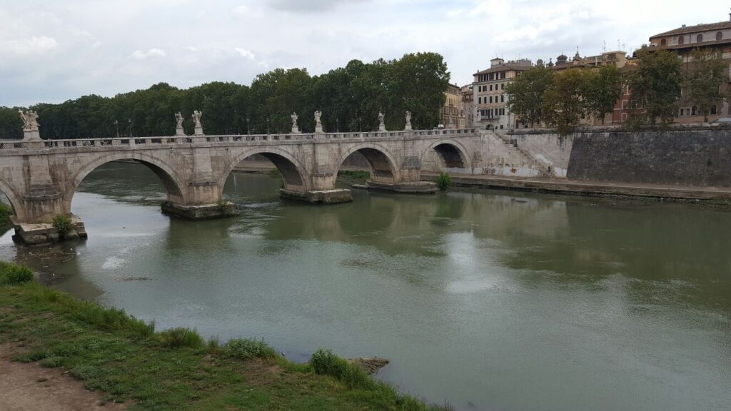 Rio Tibre em Roma